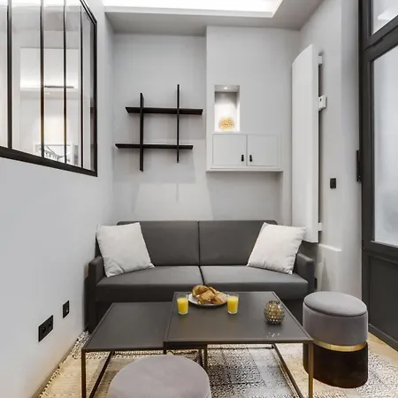 Apartment 308-suite Marbeuf - Superb In