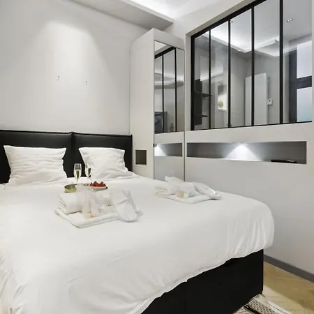 308-suite Marbeuf - Superb In * パリ